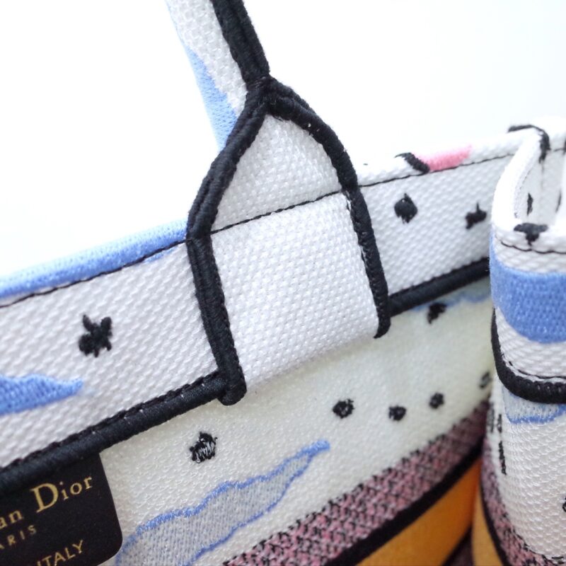 Replica Dior Tote Book Candy Forest 8 Replica Dior Tote Book Candy Forest - high-end fake designer purse