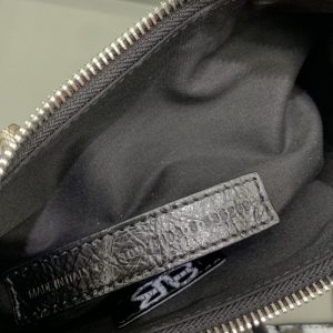 Replica Balenciaga Le Cagole Graffiti Black 6 Replica Balenciaga Le Cagole Graffiti Black - ultra-realistic fake designer tote