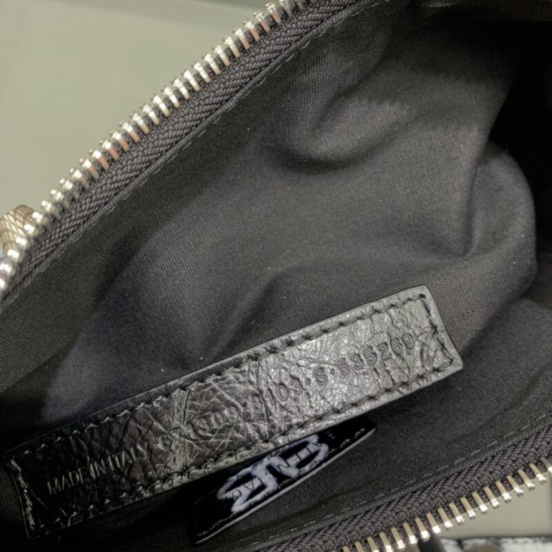 Replica Balenciaga Le Cagole Graffiti Black 6 Replica Balenciaga Le Cagole Graffiti Black - ultra-realistic fake designer tote