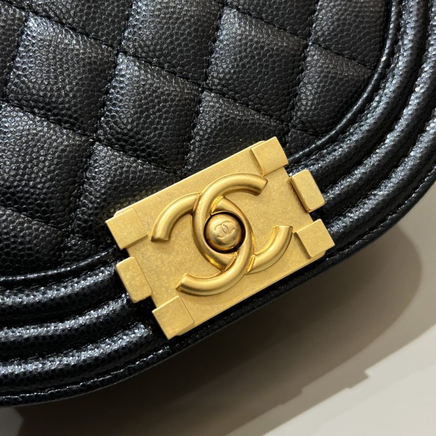 Replica CHANEL Le Boy Semi Circular 8 Replica CHANEL Le Boy Semi Circular - realistic designer-inspired fake bag