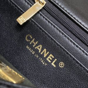 Replica CHANEL Classic Flap 20cm Lion 7 Replica CHANEL Classic Flap 20cm Lion - ultra-realistic fake designer tote