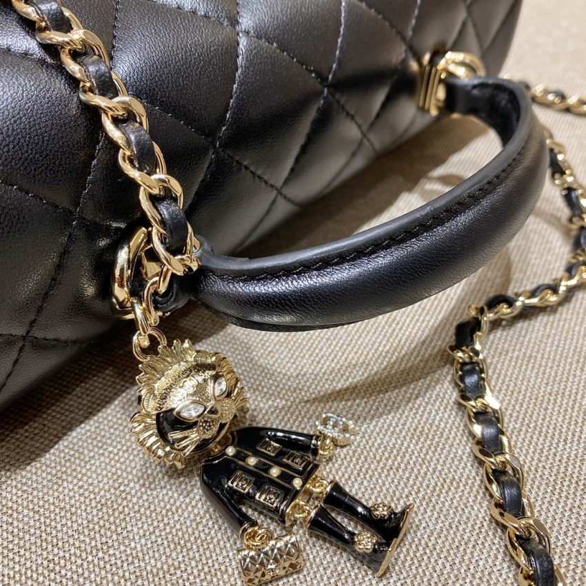 Replica CHANEL Classic Flap 20cm Lion 11 Replica CHANEL Classic Flap 20cm Lion - high-quality designer bag clone
