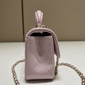 Replica CHANEL CF 20 cm Lion Pink 2 Replica CHANEL CF 20 cm Lion Pink - authentic-look luxury purse replica