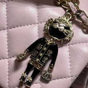 Replica CHANEL CF 20 cm Lion Pink 5 Replica CHANEL CF 20 cm Lion Pink - premium-grade designer purse dupe