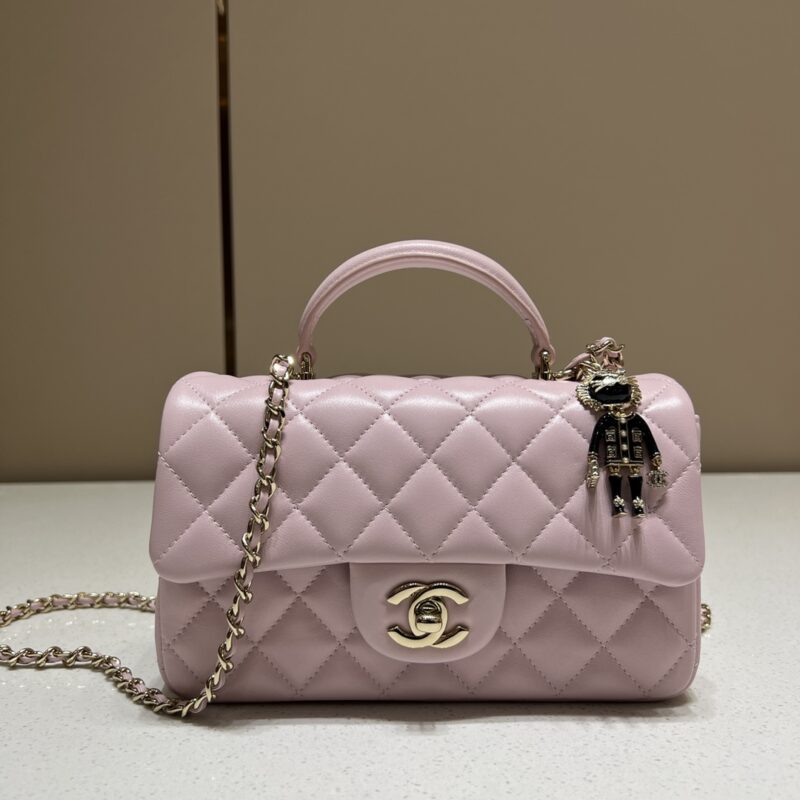 Replica CHANEL CF 20 cm Lion Pink 1 Replica CHANEL CF 20 cm Lion Pink - top-rated replica designer bag