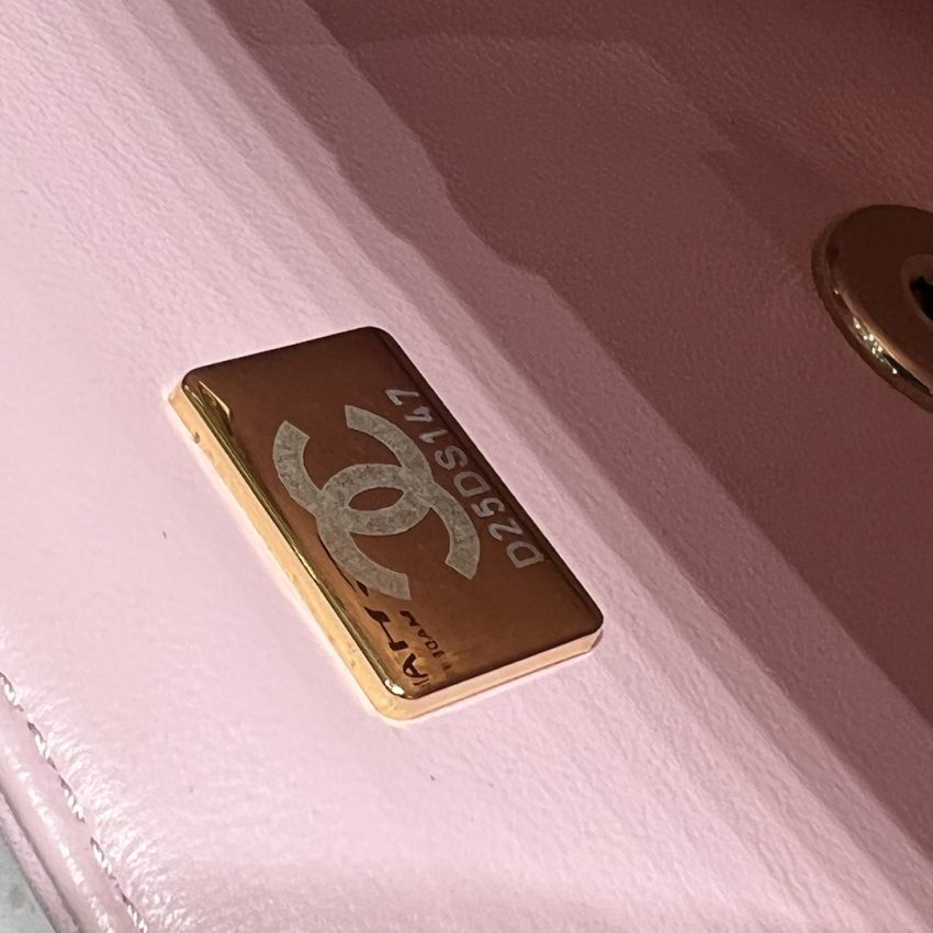 Replica CHANEL CF 20 cm Lion Pink 8 Replica CHANEL CF 20 cm Lion Pink - elite superclone designer purse