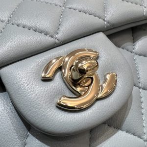 Replica CHANEL CF 20 cm Lion Grey 9 Replica CHANEL CF 20 cm Lion Grey - ultra-realistic fake designer tote