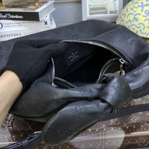 Replica Louis Vuitton Why Knot Black 3 Replica Louis Vuitton Why Knot Black - top-tier luxury replica shoulder bag