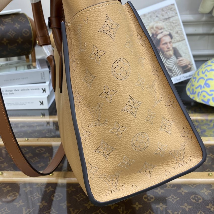 Replica Louis Vuitton On My Side Apricot 5 Replica Louis Vuitton On My Side Apricot - ultra-realistic fake designer tote