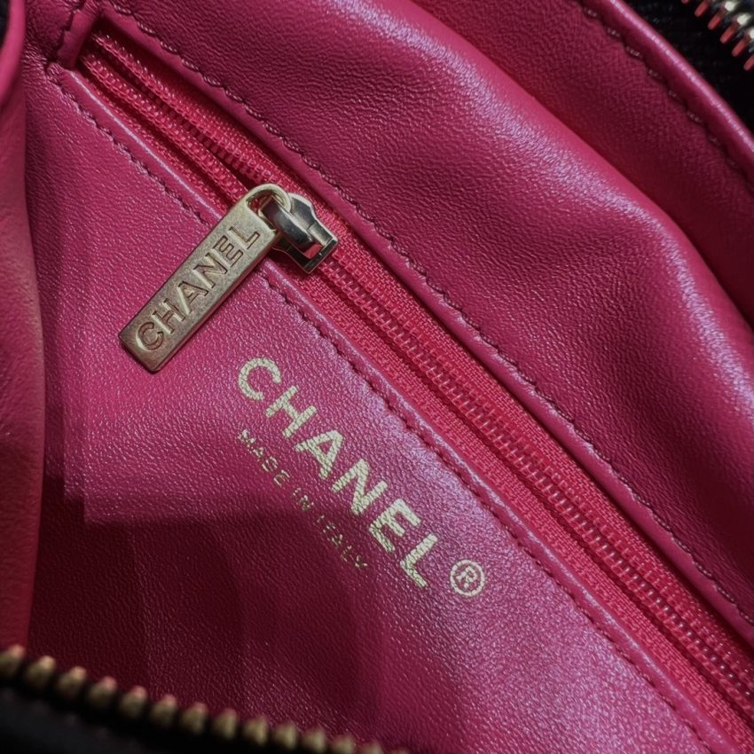 Replica CHANEL Hobo Bag Black 6 Replica CHANEL Hobo Bag Black - high-accuracy replica luxury purse