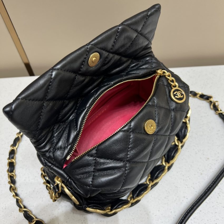 Replica CHANEL Hobo Bag Black 7 Replica CHANEL Hobo Bag Black - near-authentic luxury replica handbag
