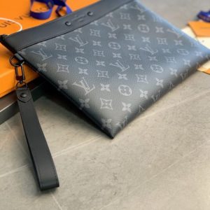 Replica Louis Vuitton To Go Pochette Black 4 Replica Louis Vuitton To Go Pochette Black - high-end fake designer purse