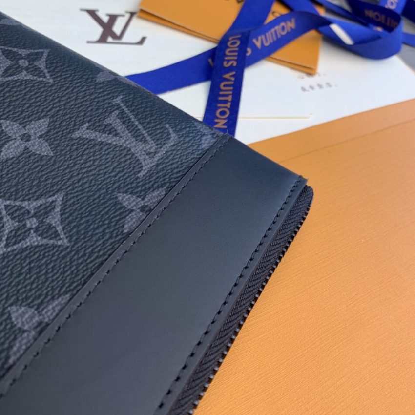 Replica Louis Vuitton To Go Pochette Black 6 Replica Louis Vuitton To Go Pochette Black - best-selling designer handbag dupe