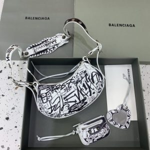Replica Balenciaga Le Cagole Graffiti White 4 Replica Balenciaga Le Cagole Graffiti White - high-end fake designer purse