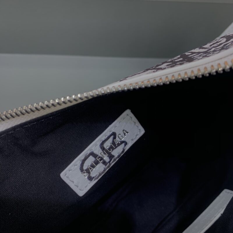 Replica Balenciaga Le Cagole Graffiti White 6 Replica Balenciaga Le Cagole Graffiti White - high-accuracy replica luxury purse
