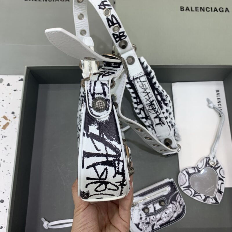 Replica Balenciaga Le Cagole Graffiti White 8 Replica Balenciaga Le Cagole Graffiti White - elite superclone designer purse