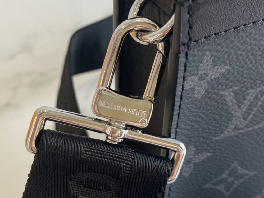 Replica Louis Vuitton Gaston Wallet 4 Replica Louis Vuitton Gaston Wallet - authentic-look luxury purse replica