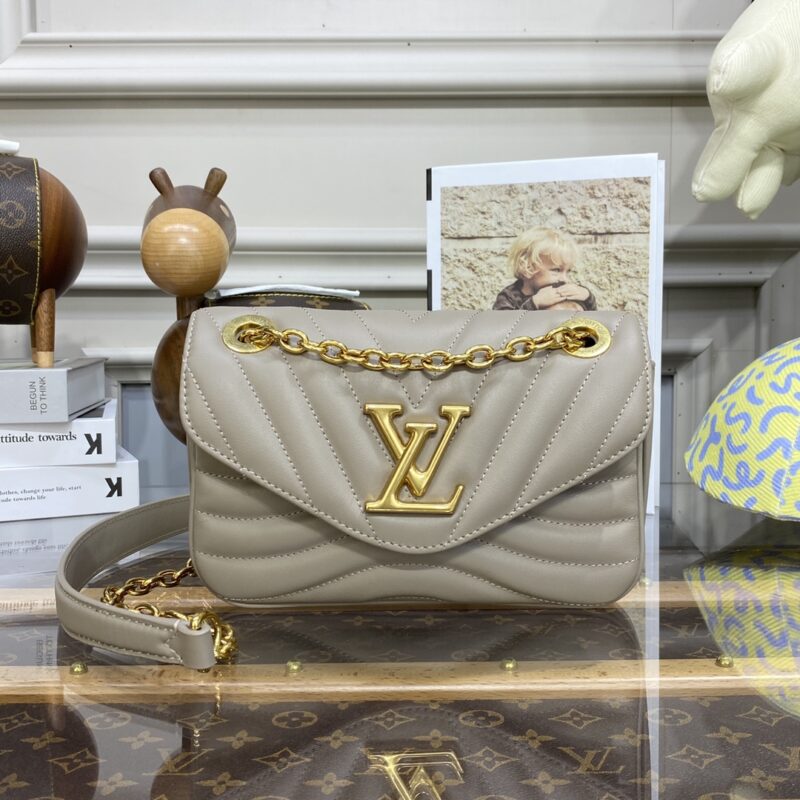 Replica Louis Vuitton New Wave Beige 1 Replica Louis Vuitton New Wave Beige - ultra-realistic fake designer tote