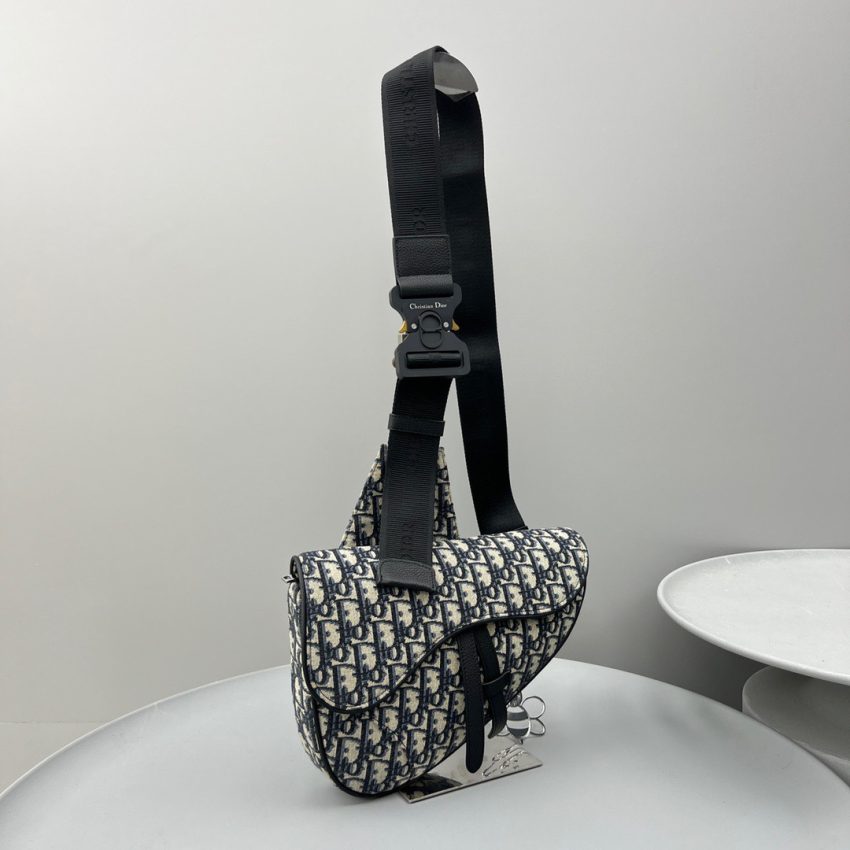 Replica Dior Saddle Bag Oblique 2 Replica Dior Saddle Bag Oblique - premium 1:1 fake handbag model