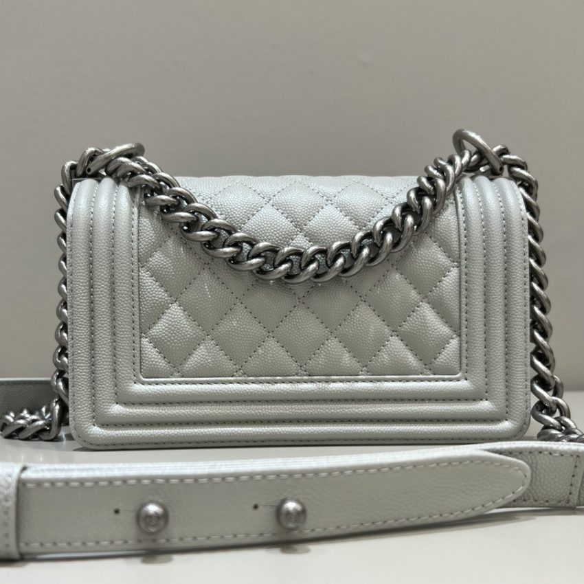 Replica CHANEL Le Boy Grey Silver 8 Replica CHANEL Le Boy Grey Silver - near-authentic luxury replica handbag