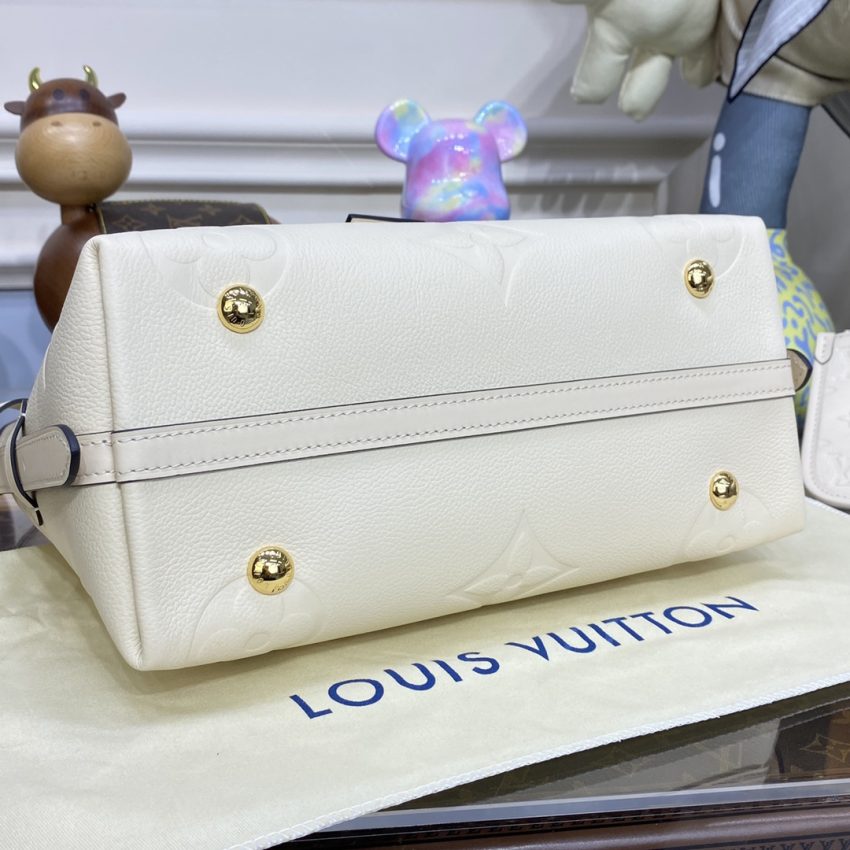 Replica Louis Vuitton Carry All White 5 Replica Louis Vuitton Carry All White - high-quality designer bag clone