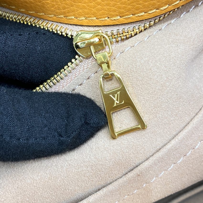 Replica Louis Vuitton On My Side Black-Brown 6 Replica Louis Vuitton On My Side Black-Brown - high-accuracy replica luxury purse