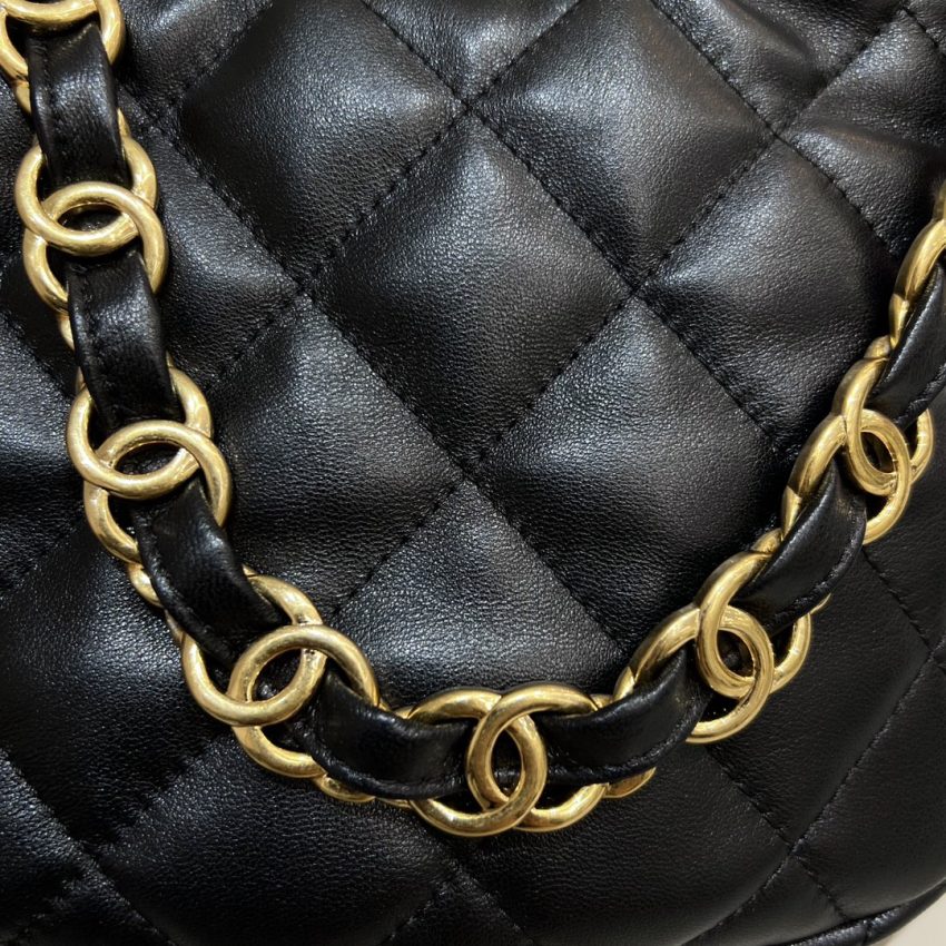 Replica CHANEL 22k Hobo Underarm Bag 2 Replica CHANEL 22k Hobo Underarm Bag - ultra-realistic fake designer tote