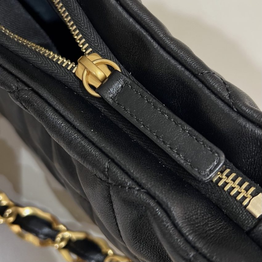 Replica CHANEL 22k Hobo Underarm Bag 6 Replica CHANEL 22k Hobo Underarm Bag - top-rated replica designer bag