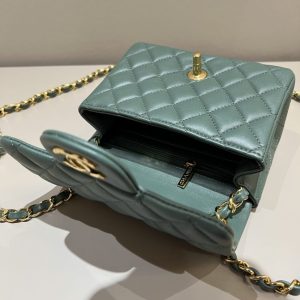 Replica CHANEL Classic Flap 17cm Green 5 Replica CHANEL Classic Flap 17cm Green - high-accuracy replica luxury purse