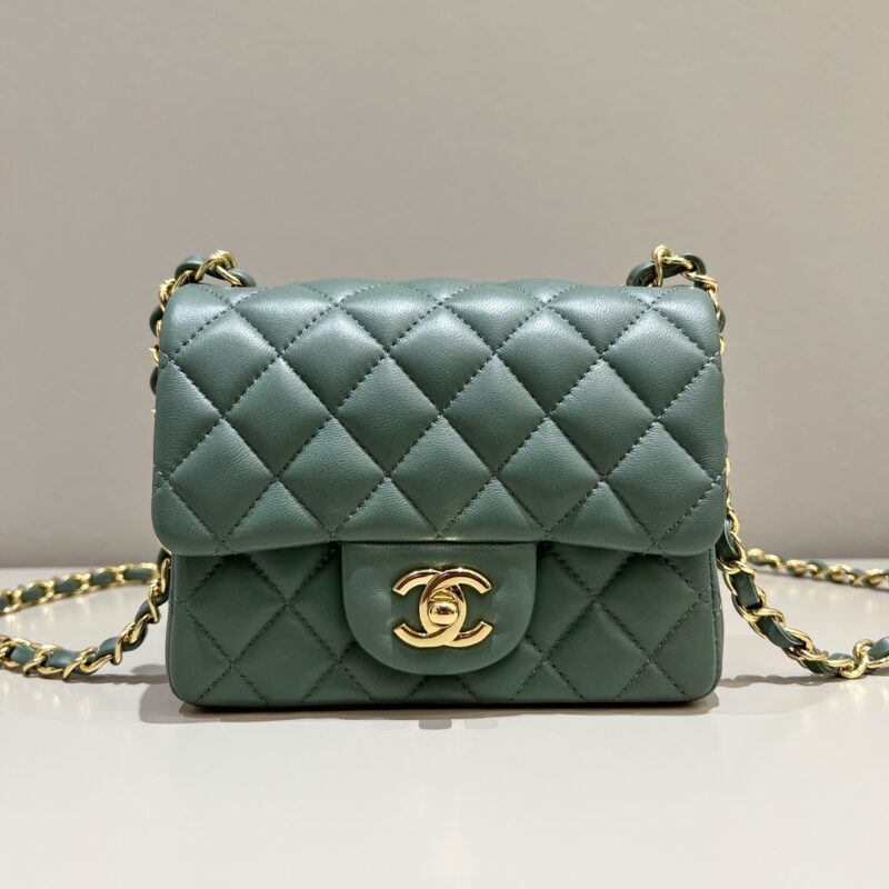 Replica CHANEL Classic Flap 17cm Green 1 Replica CHANEL Classic Flap 17cm Green - 1:1 designer replica handbag