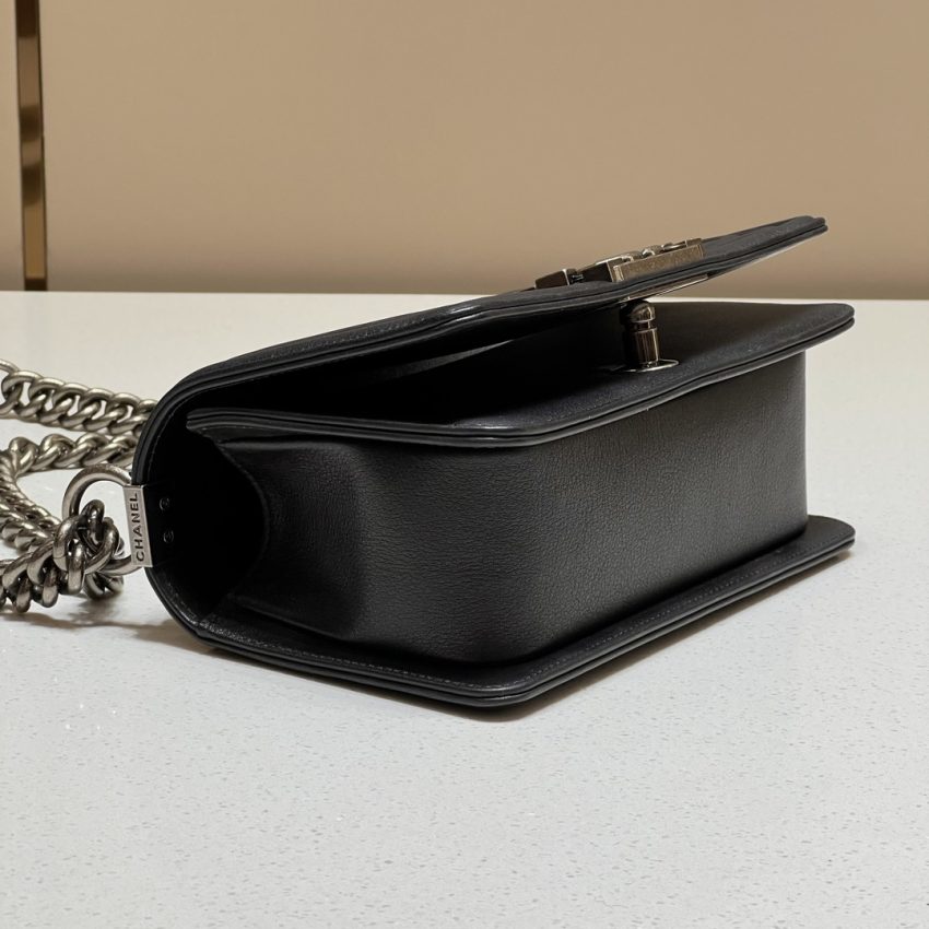 Replica CHANEL Le Boy V Black - Silver 3 Replica CHANEL Le Boy V Black - Silver - top-tier luxury replica shoulder bag
