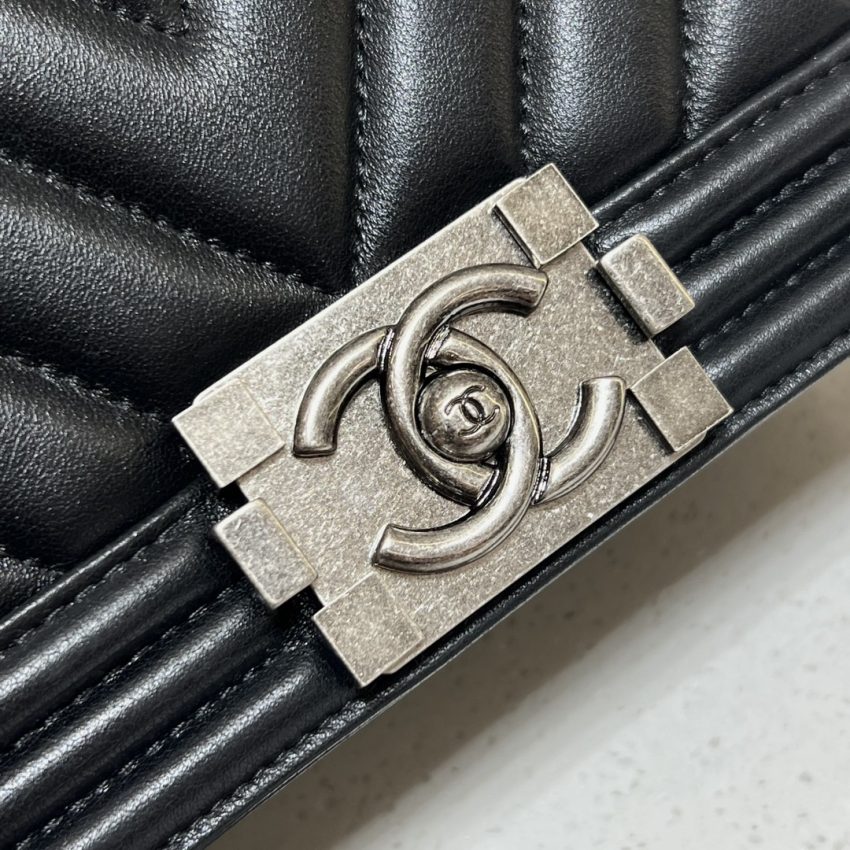 Replica CHANEL Le Boy V Black - Silver 5 Replica CHANEL Le Boy V Black - Silver - high-quality designer bag clone