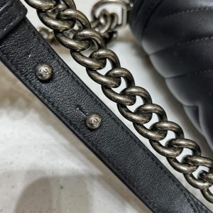 Replica CHANEL Le Boy V Black - Silver 6 Replica CHANEL Le Boy V Black - Silver - near-authentic luxury replica handbag