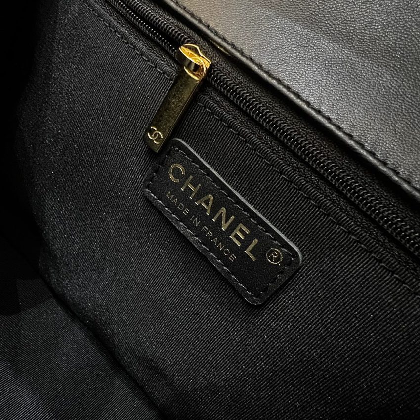 Replica CHANEL Le Boy Large Black 9 Replica CHANEL Le Boy Large Black - realistic designer-inspired fake bag