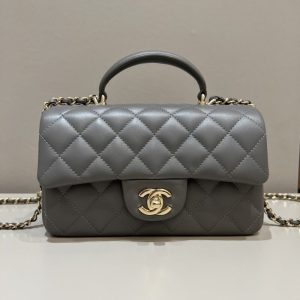 Replica CHANEL CF 20 cm With Handle Beige 1 Replica CHANEL CF 20 cm With Handle Beige - ultra-realistic fake designer tote