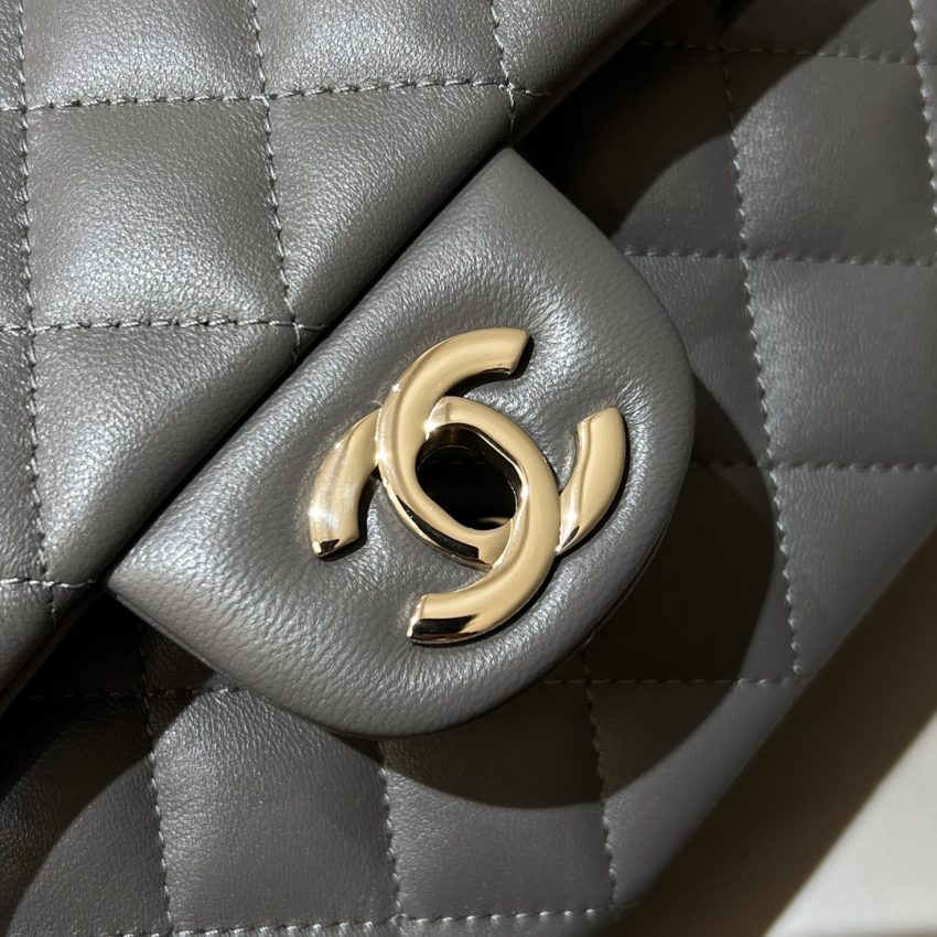 Replica CHANEL CF 20 cm With Handle Beige 3 Replica CHANEL CF 20 cm With Handle Beige - top-tier luxury replica shoulder bag