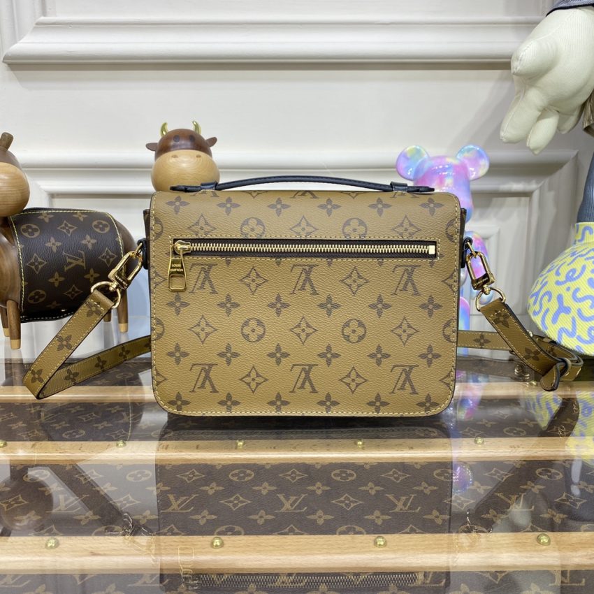 Replica Louis Vuitton Pochette Metis Brown Canvas 4 Replica Louis Vuitton Pochette Metis Brown Canvas - ultra-realistic fake designer tote