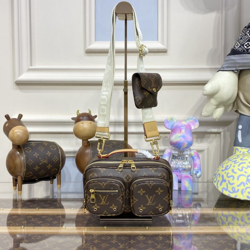 Replica Louis Vuitton Utility Crossbody 1 Replica Louis Vuitton Utility Crossbody - high-quality designer bag clone