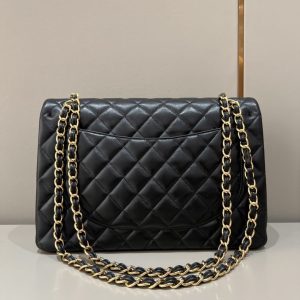 Replica CHANEL Classic Flap 33cm Maxi 2 Replica CHANEL Classic Flap 33cm Maxi - realistic designer-inspired fake bag