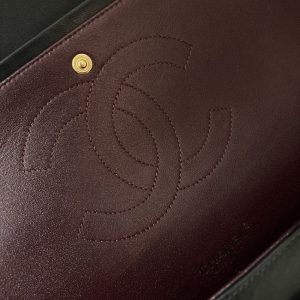 Replica CHANEL Classic Flap 33cm Maxi 5 Replica CHANEL Classic Flap 33cm Maxi - near-authentic luxury replica handbag