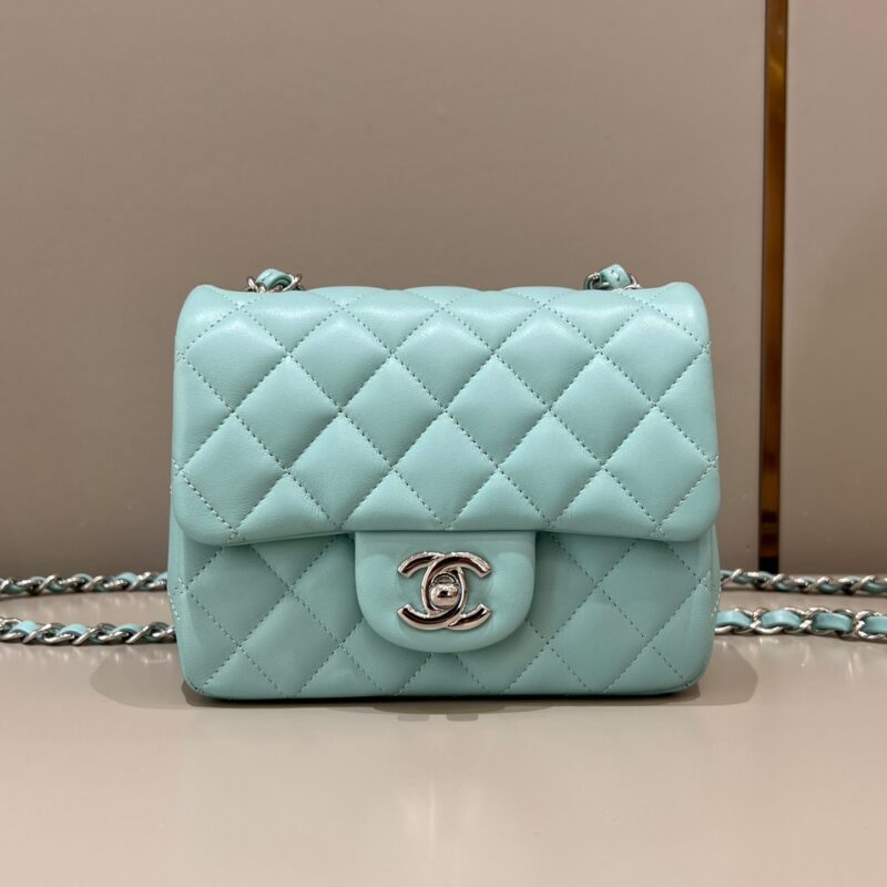 Replica CHANEL Classic Flap 17cm Tiffany 1 Replica CHANEL Classic Flap 17cm Tiffany - top-tier luxury replica shoulder bag