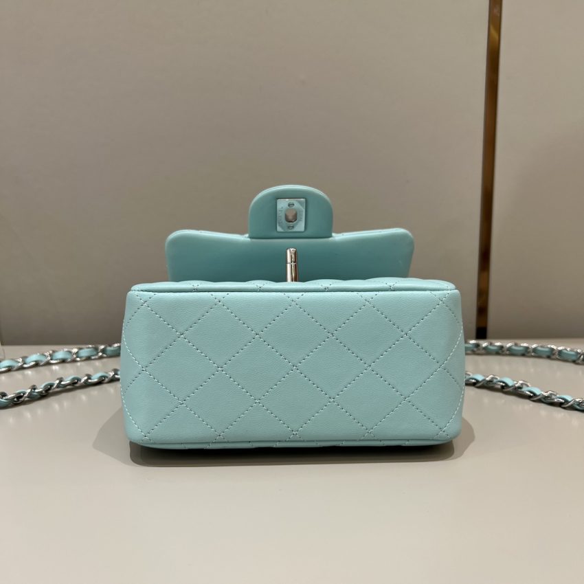Replica CHANEL Classic Flap 17cm Tiffany 8 Replica CHANEL Classic Flap 17cm Tiffany - high-accuracy replica luxury purse