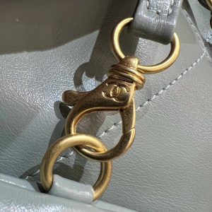 Replica CHANEL 22 Medium Handbag Mint Green 4 Replica CHANEL 22 Medium Handbag Mint Green - ultra-realistic fake designer tote
