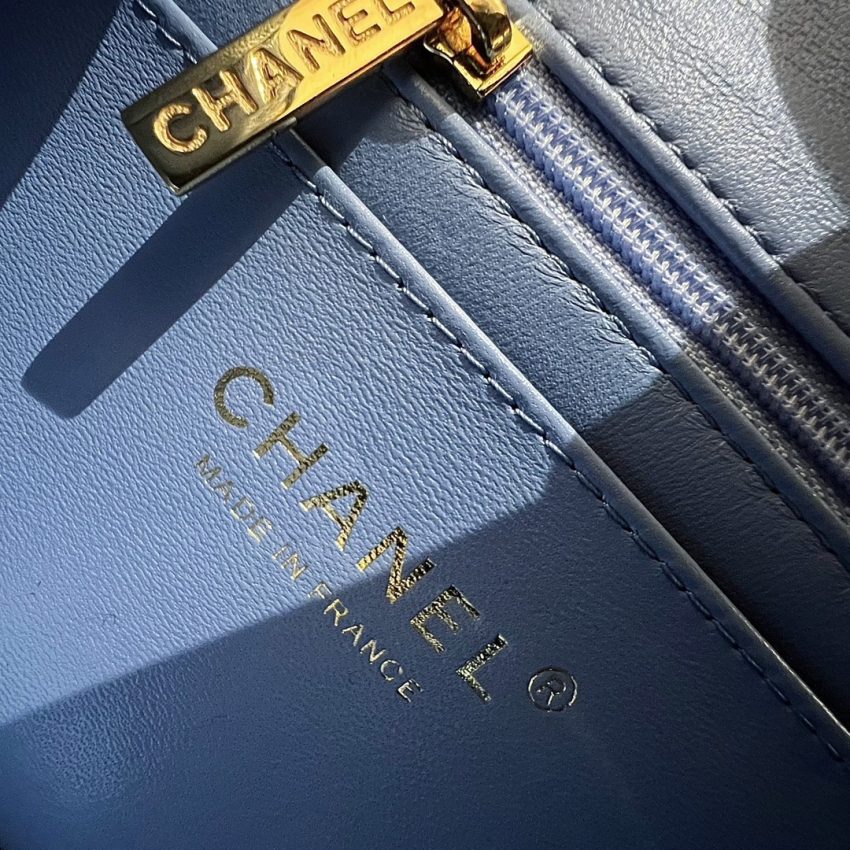 Replica CHANEL Classic Flap 17cm Blue 4 Replica CHANEL Classic Flap 17cm Blue - near-authentic luxury replica handbag