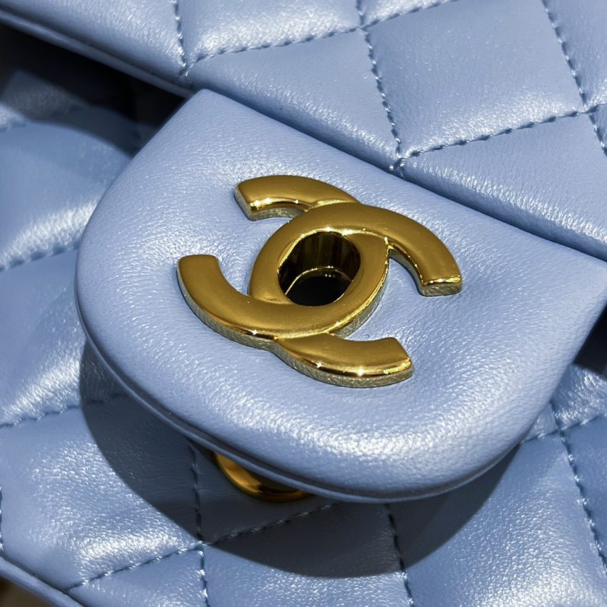Replica CHANEL Classic Flap 17cm Blue 5 Replica CHANEL Classic Flap 17cm Blue - realistic designer-inspired fake bag