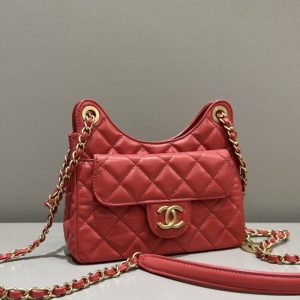 Replica CHANEL Hobo Small Red 1 Replica CHANEL Hobo Small Red - high-accuracy replica luxury purse