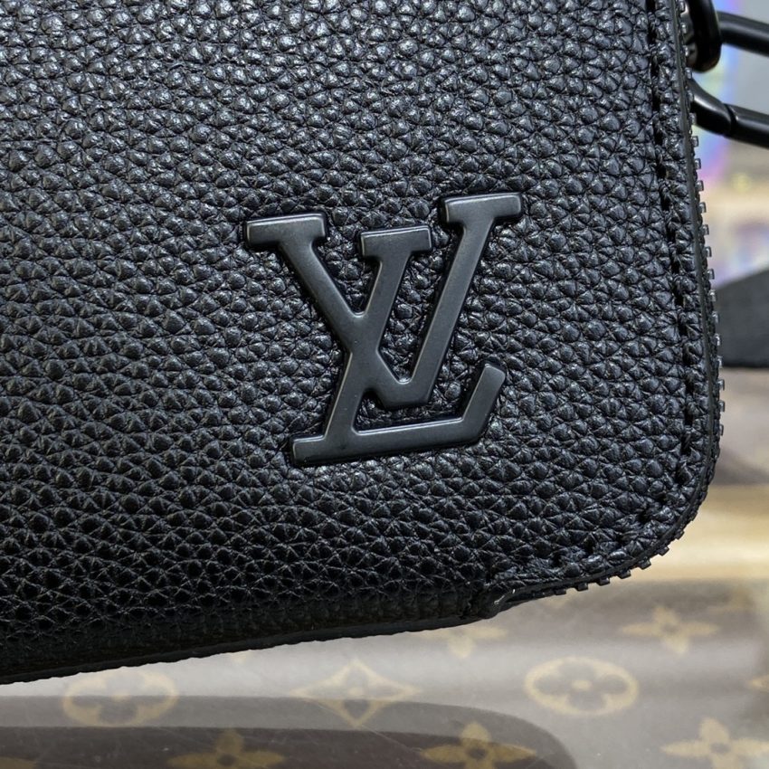 Replica Louis Vuitton Alpha Messenger Black 5 Replica Louis Vuitton Alpha Messenger Black - realistic designer-inspired fake bag