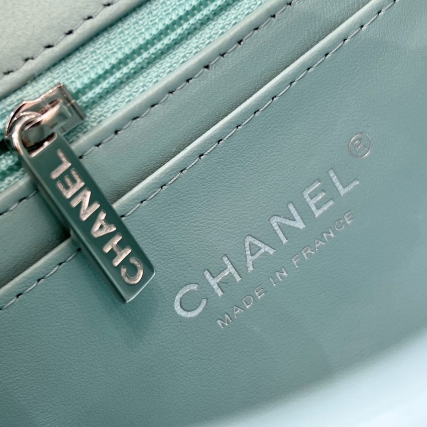 Replica CHANEL Classic Flap 20cm Tiffany 7 Replica CHANEL Classic Flap 20cm Tiffany - authentic-look luxury purse replica