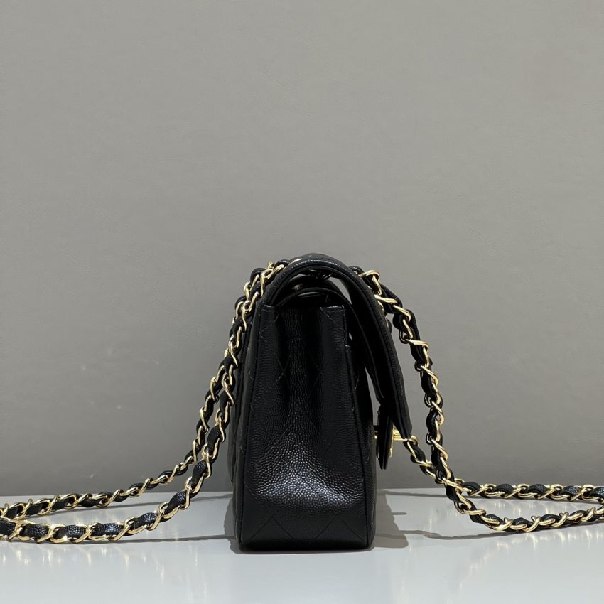 Replica CHANEL Classic Flap 23cm Black Caviar 4 Replica CHANEL Classic Flap 23cm Black Caviar - top-tier luxury replica shoulder bag