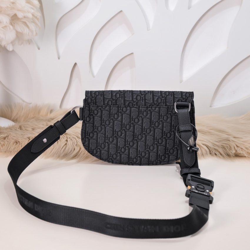 Replica Dior Messenger Black Oblique - near-authentic luxury replica handbag